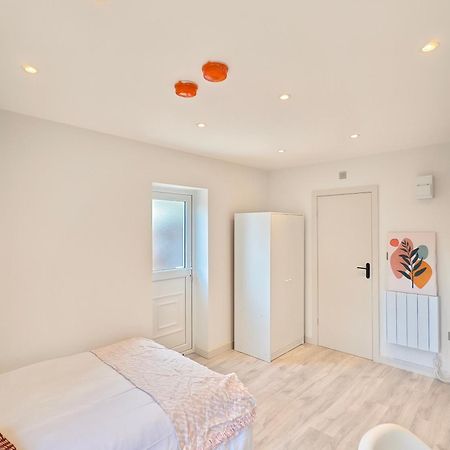 Morden Stratford Studio 1 Hotel Londen Buitenkant foto